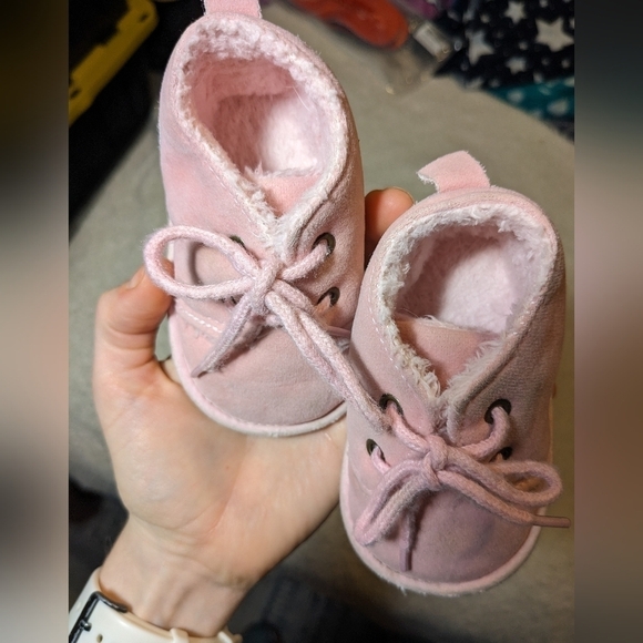 Baby faux suede lace up sneakers - Picture 5 of 6